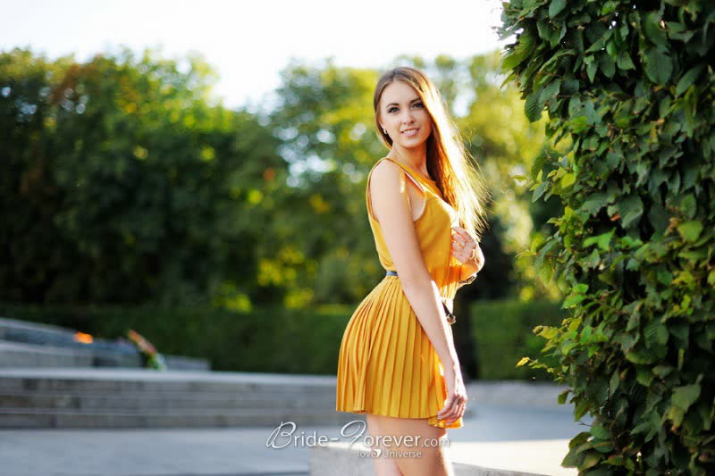 Meet russian bride Ekaterina from Kiev, 26 yo, Capricorn, Light-Brown hair
